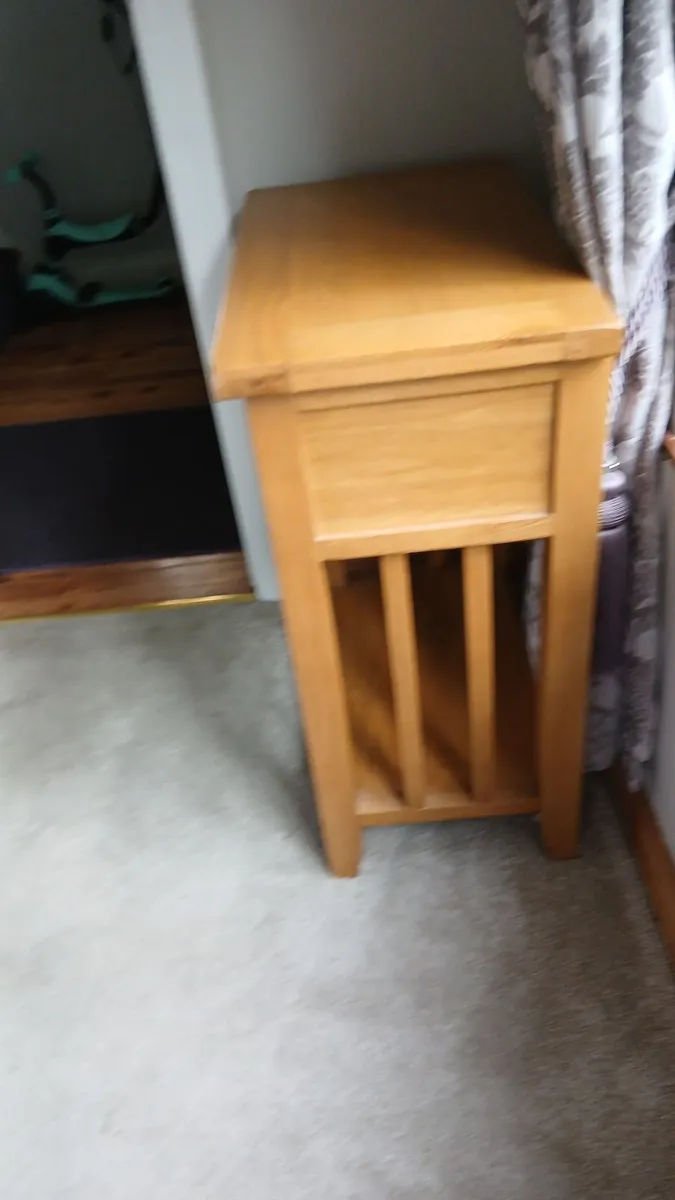 Small Solid Oak Hall Table - Image 2
