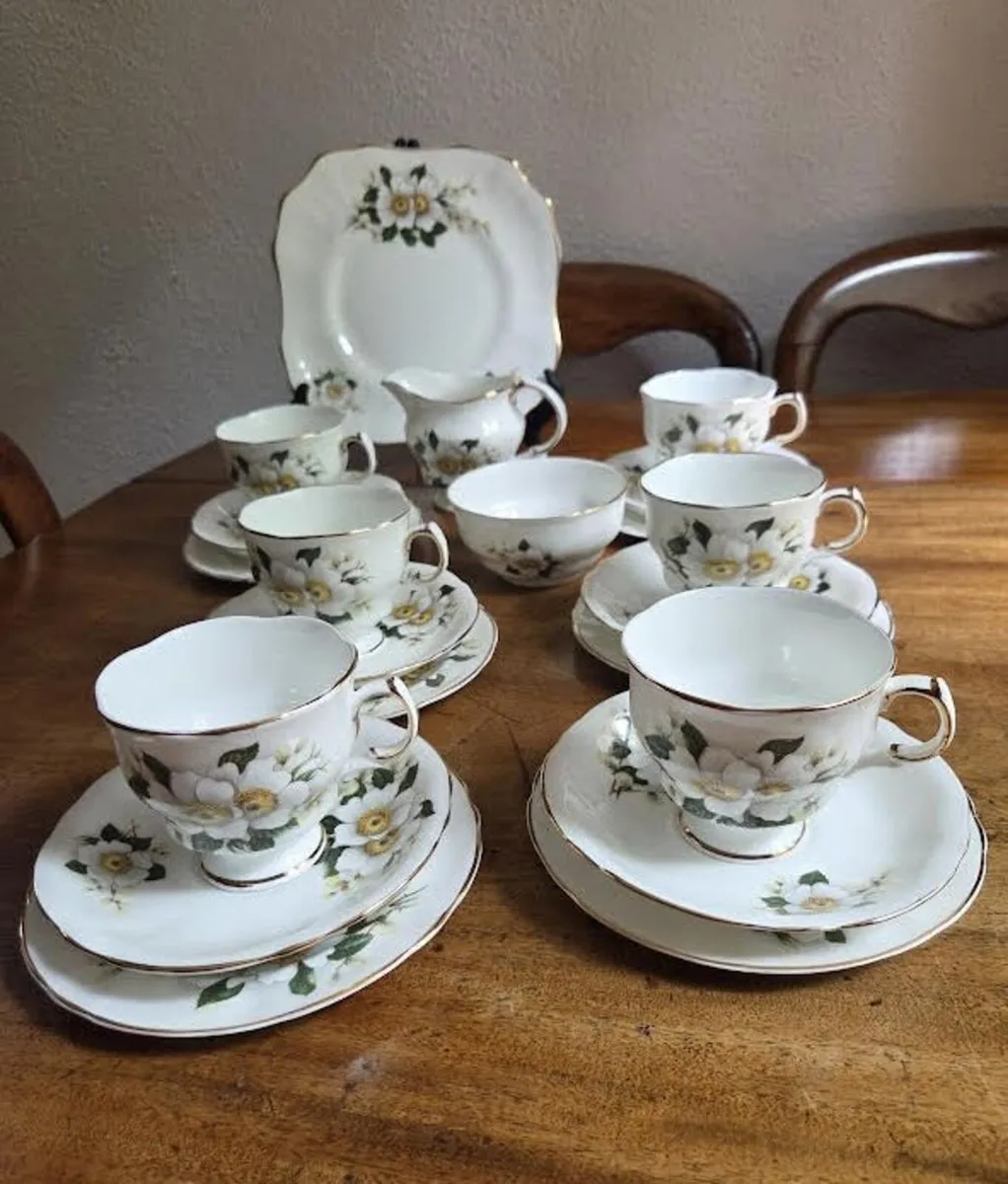 Pretty Arklow Pottery Vintage Tea Set 6 Settings - Image 1
