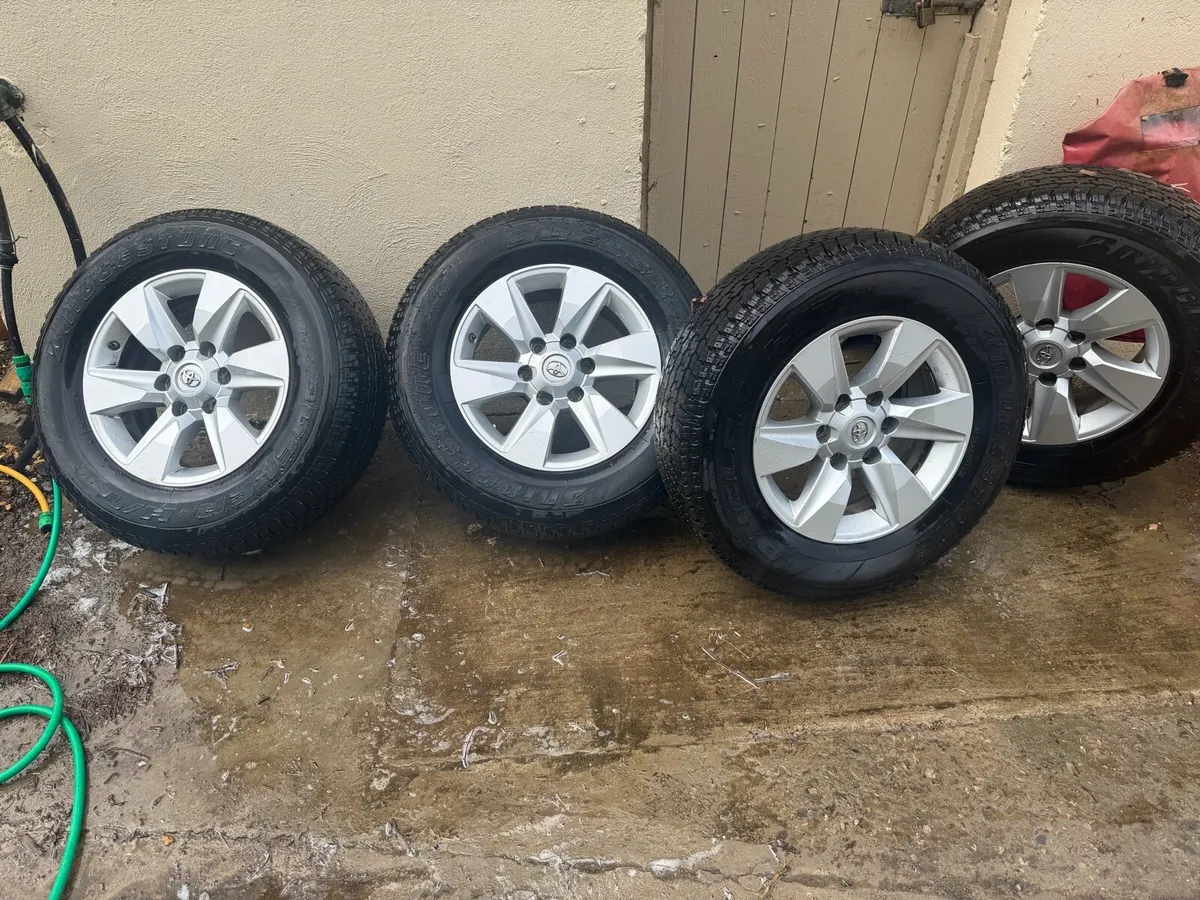 Toyota Landcruiser alloys - Image 1
