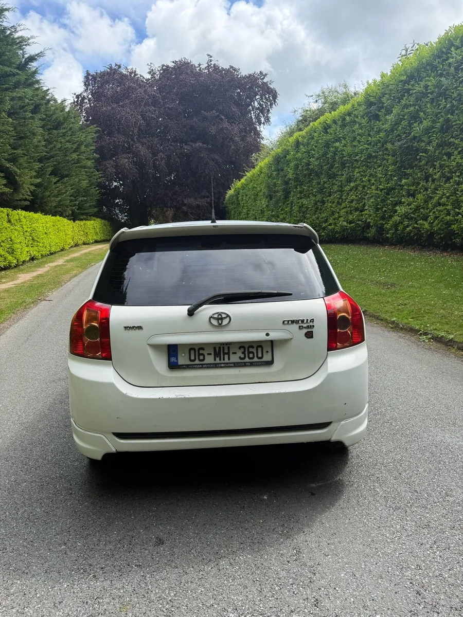 Toyota Corolla Van - Image 2