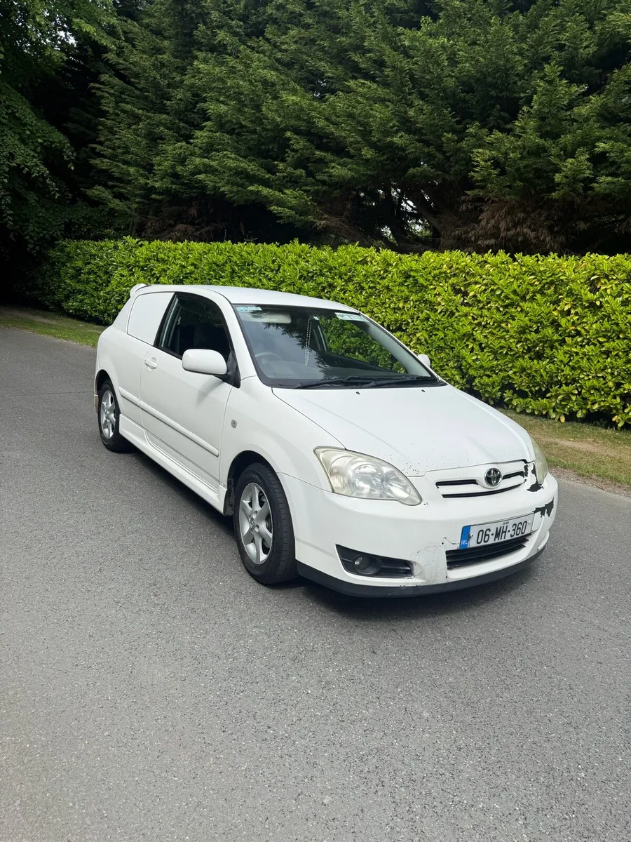 Toyota Corolla Van - Image 4