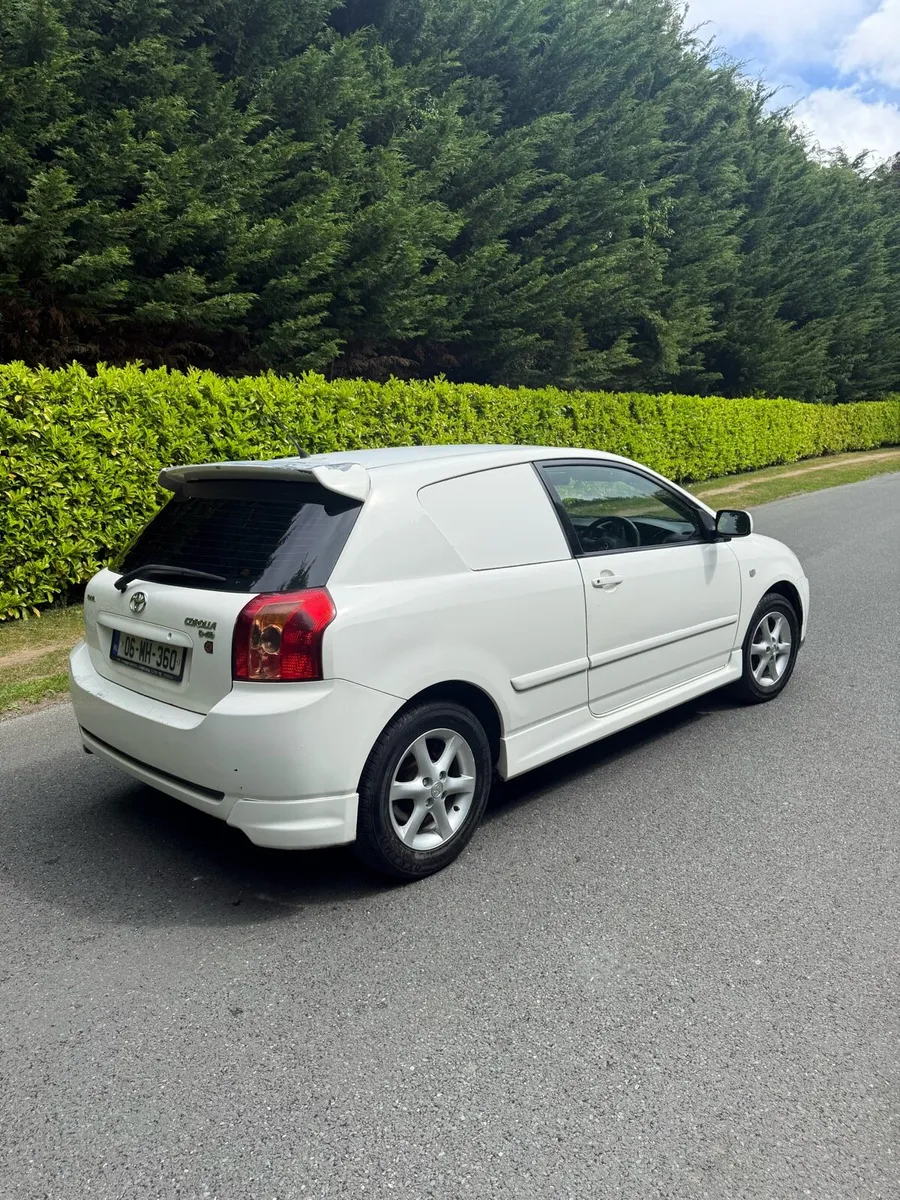 Toyota Corolla Van - Image 1