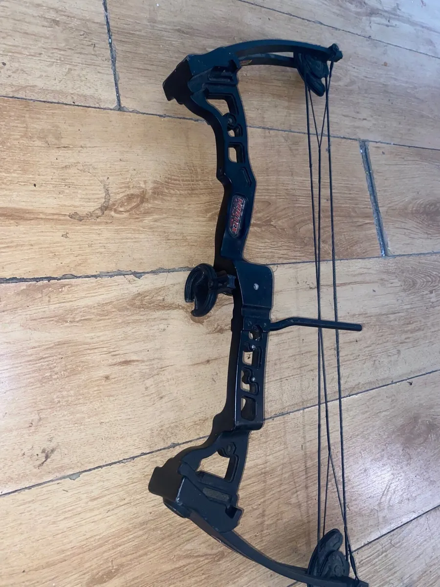 Barnett Archery Vortex Lite Compound Bow - Image 1