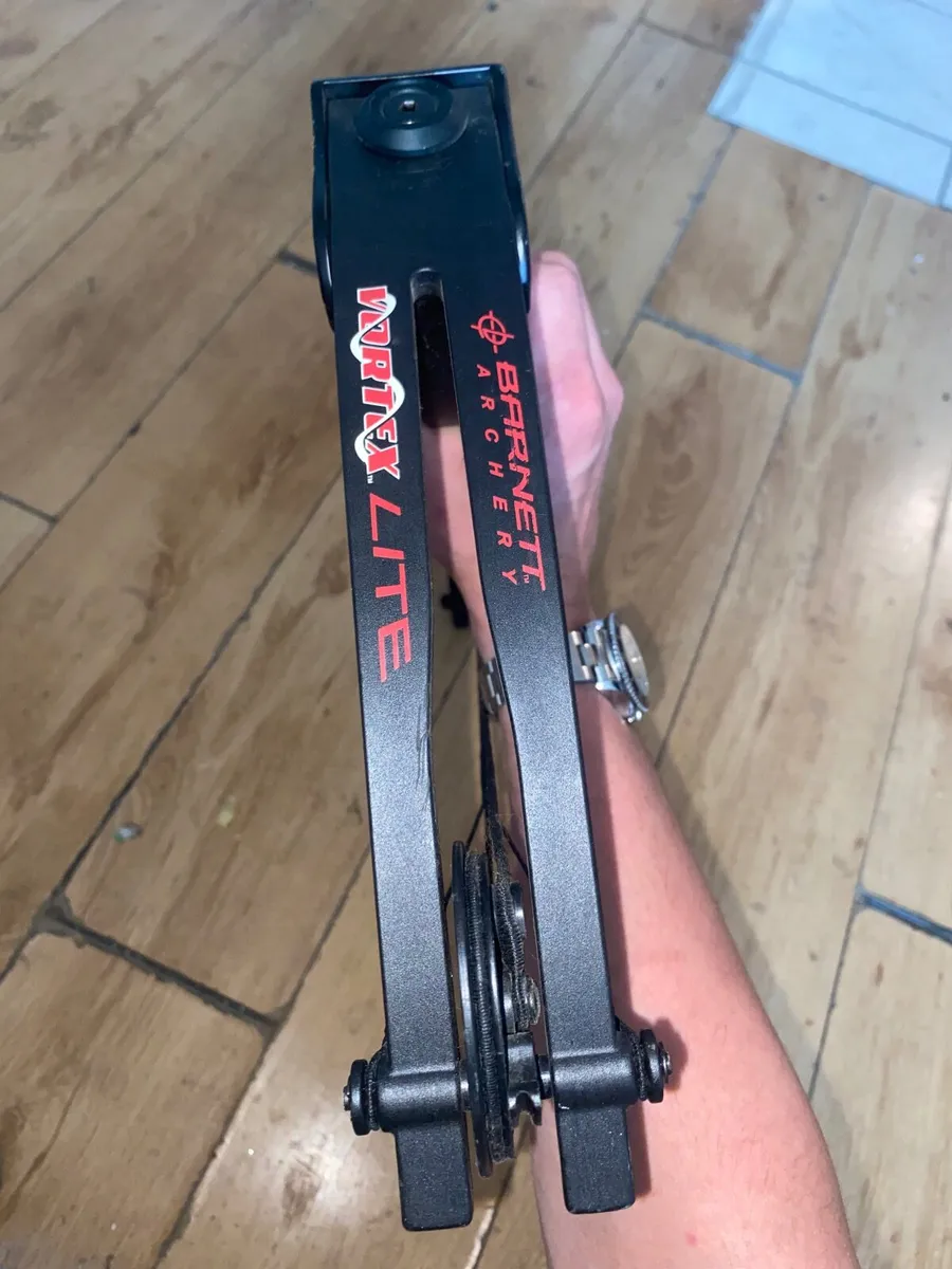 Barnett Archery Vortex Lite Compound Bow - Image 2