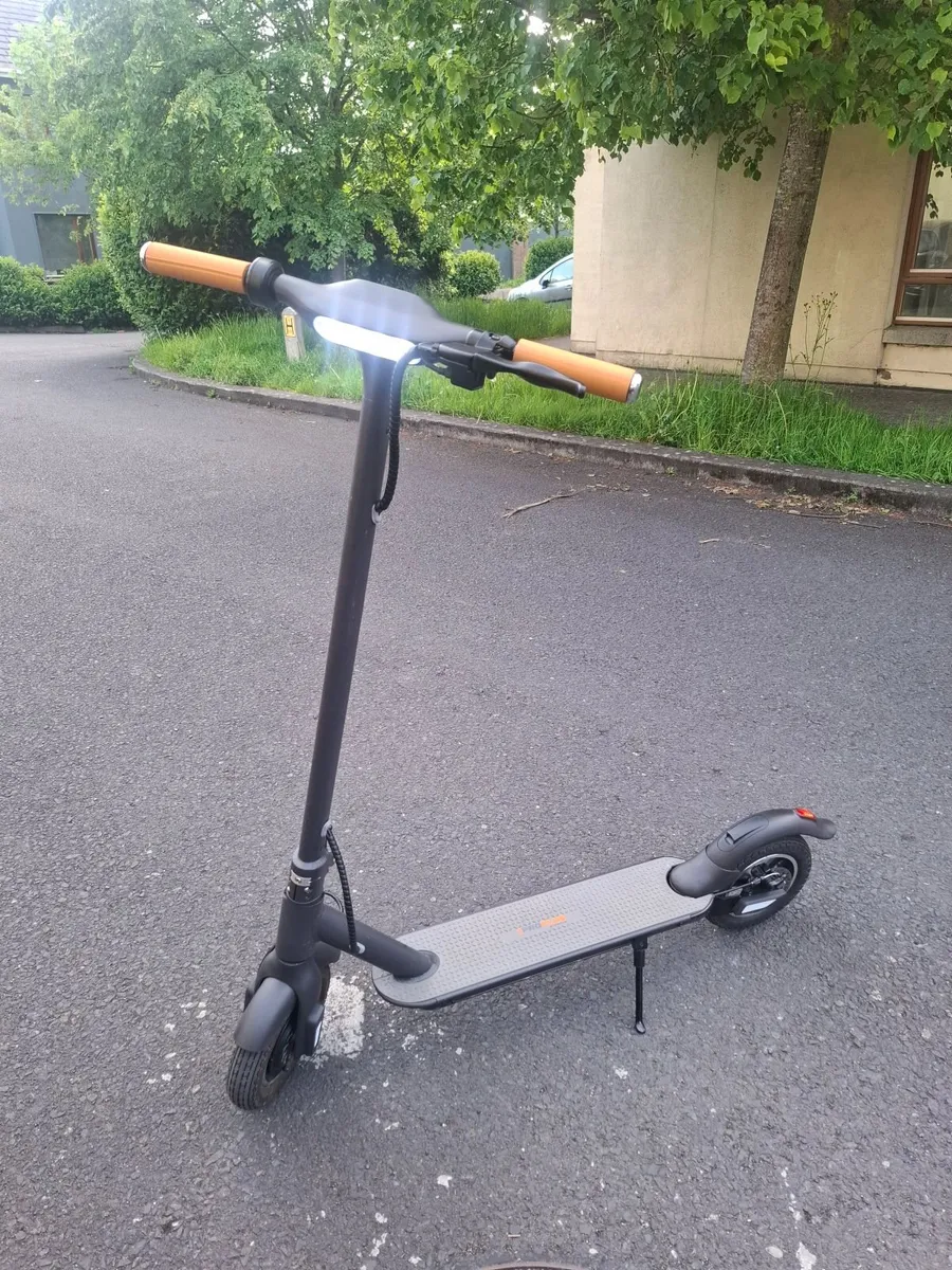 Scooter - Image 1