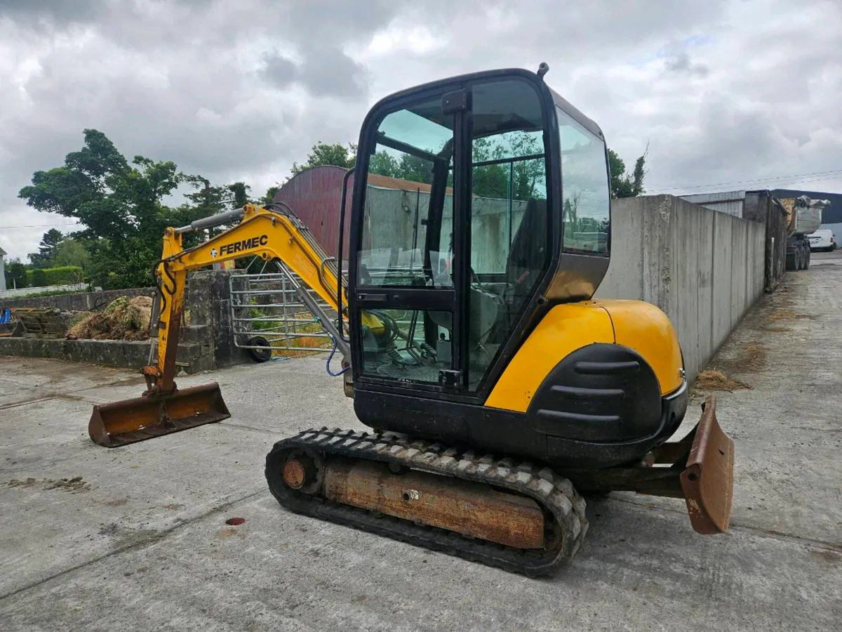 Fermec 3 ton digger - Image 2