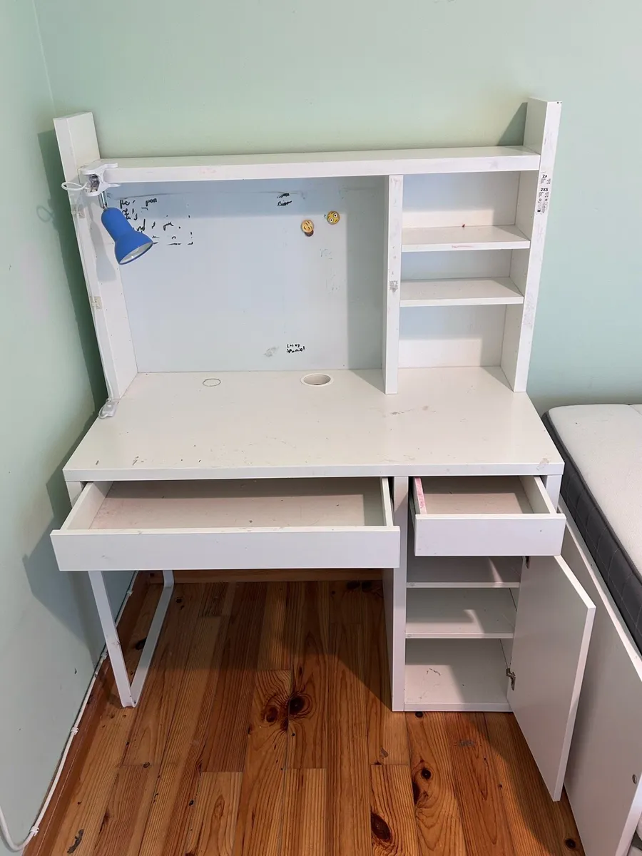 Single bed, desk and bedside locker free to take - Image 3