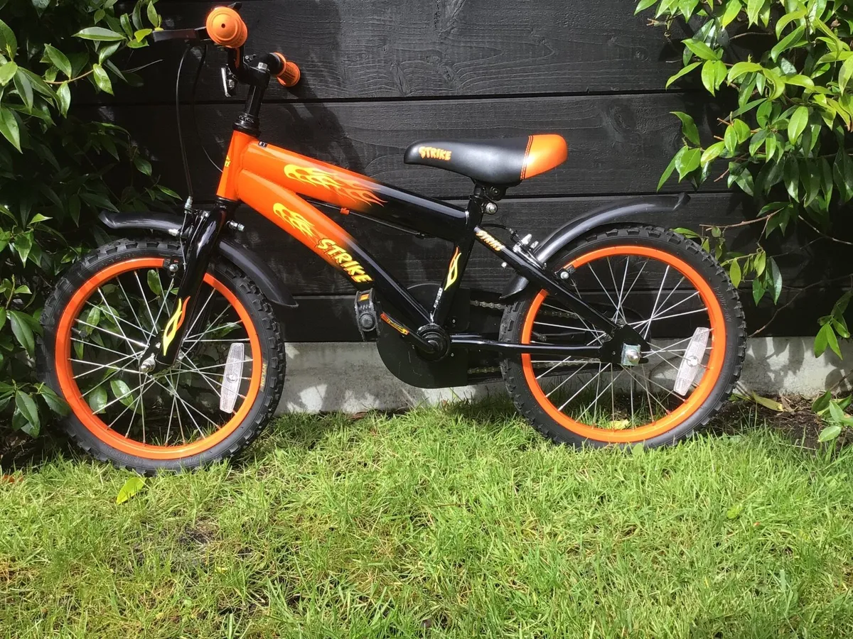 STRIKE BIKE - SHOWROOM CONDITION - Image 2