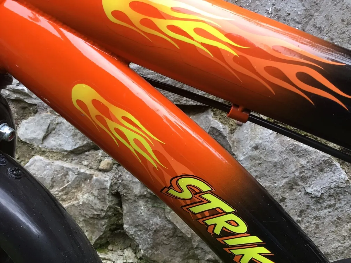 STRIKE BIKE - SHOWROOM CONDITION - Image 3