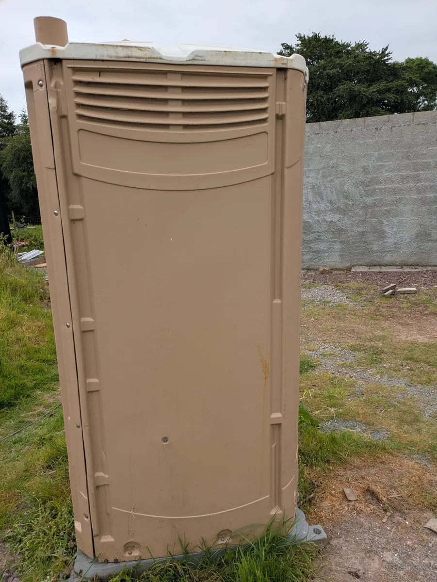 Portaloo €225