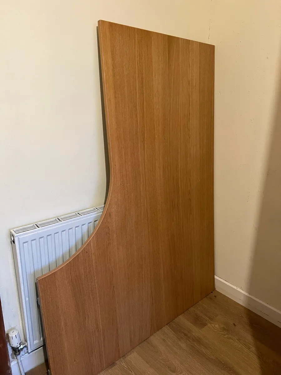 Large desk