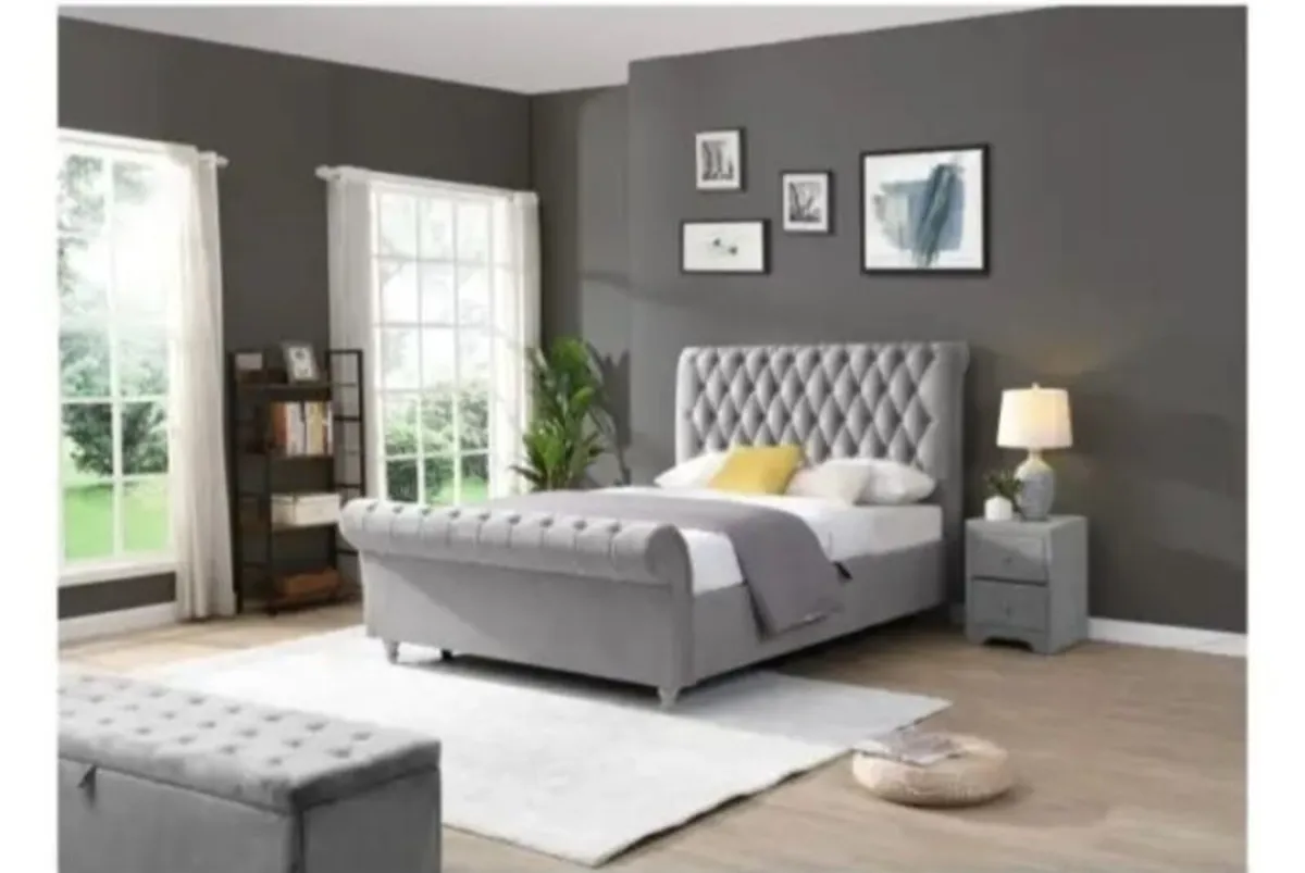 Kilkenny Silver Side Gas-Lift Bed - Image 3