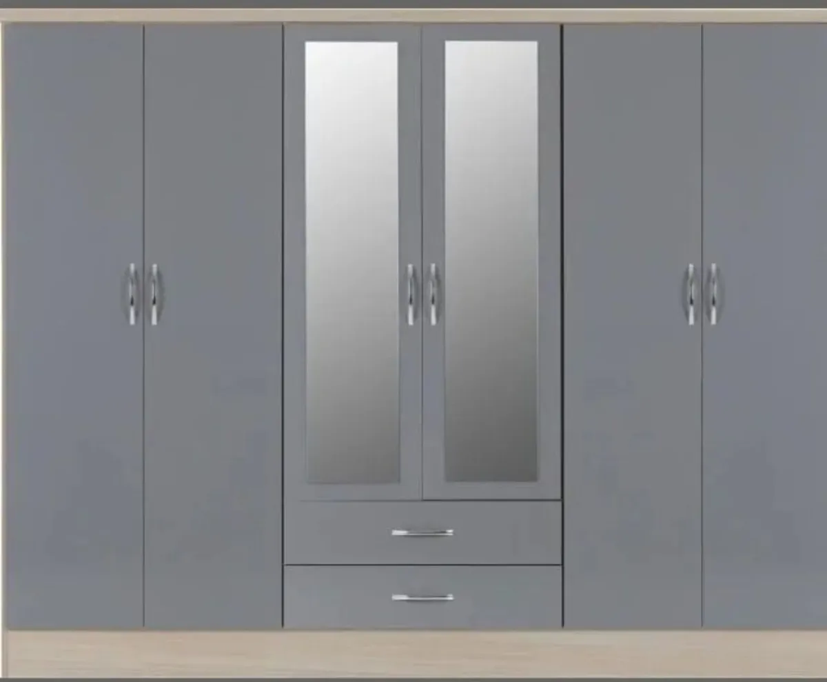 Nevada 6 Door 2 Drawer Mirrored Wardrobe - Image 3
