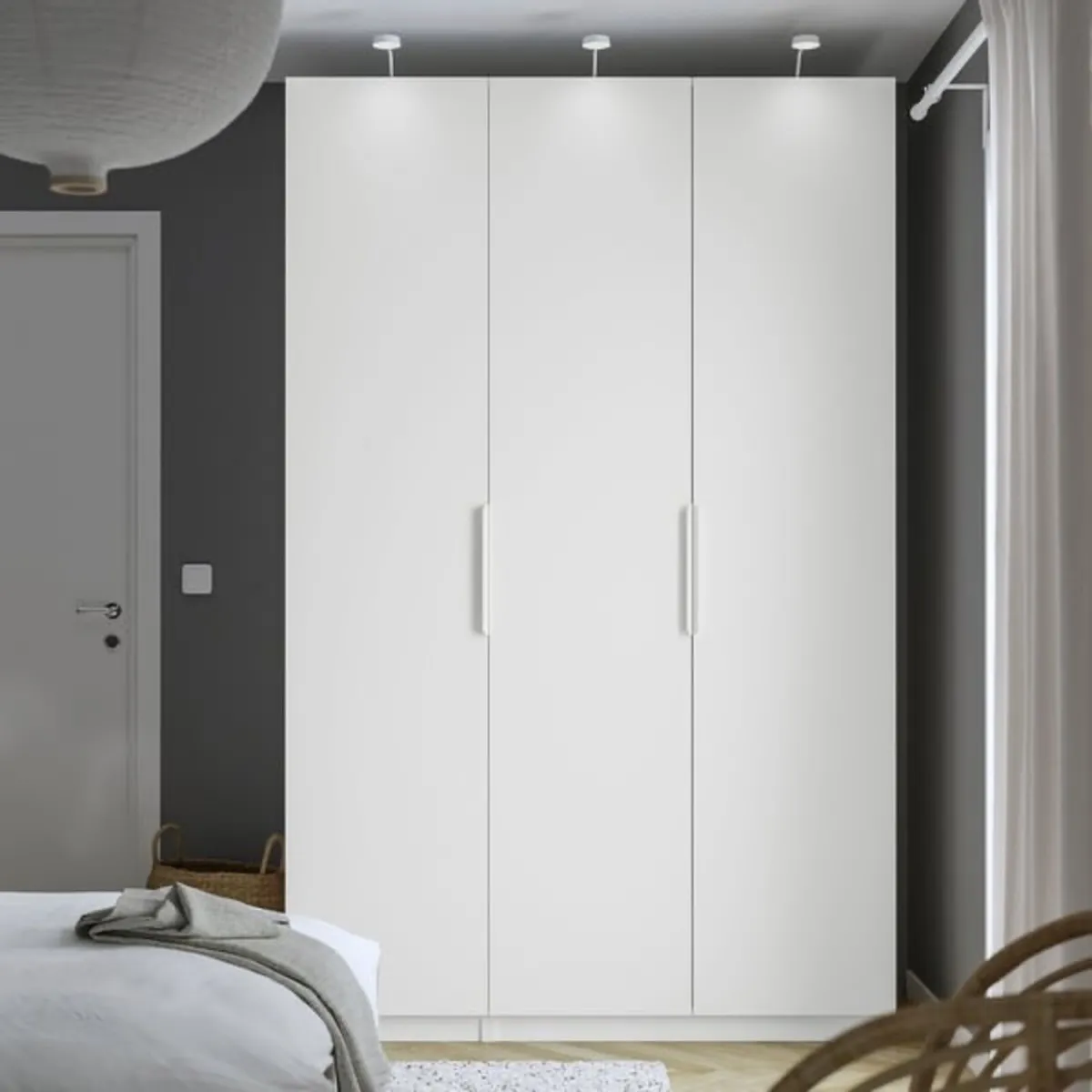 Large wardrobe - Image 1