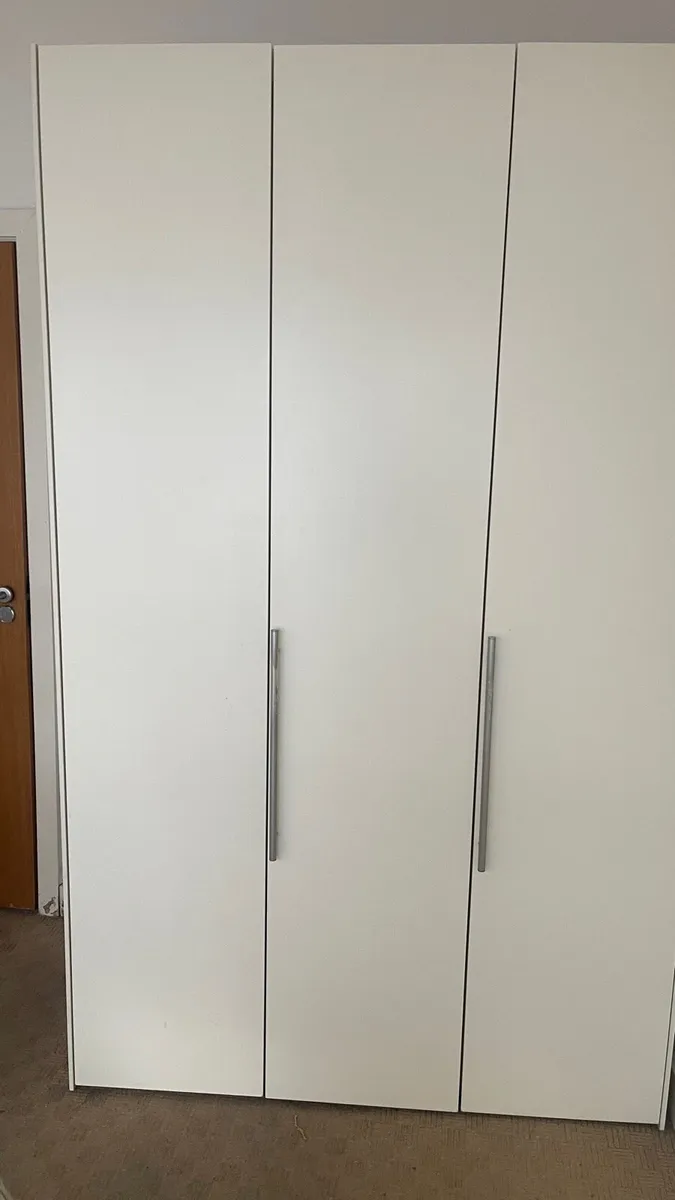 Large wardrobe - Image 3