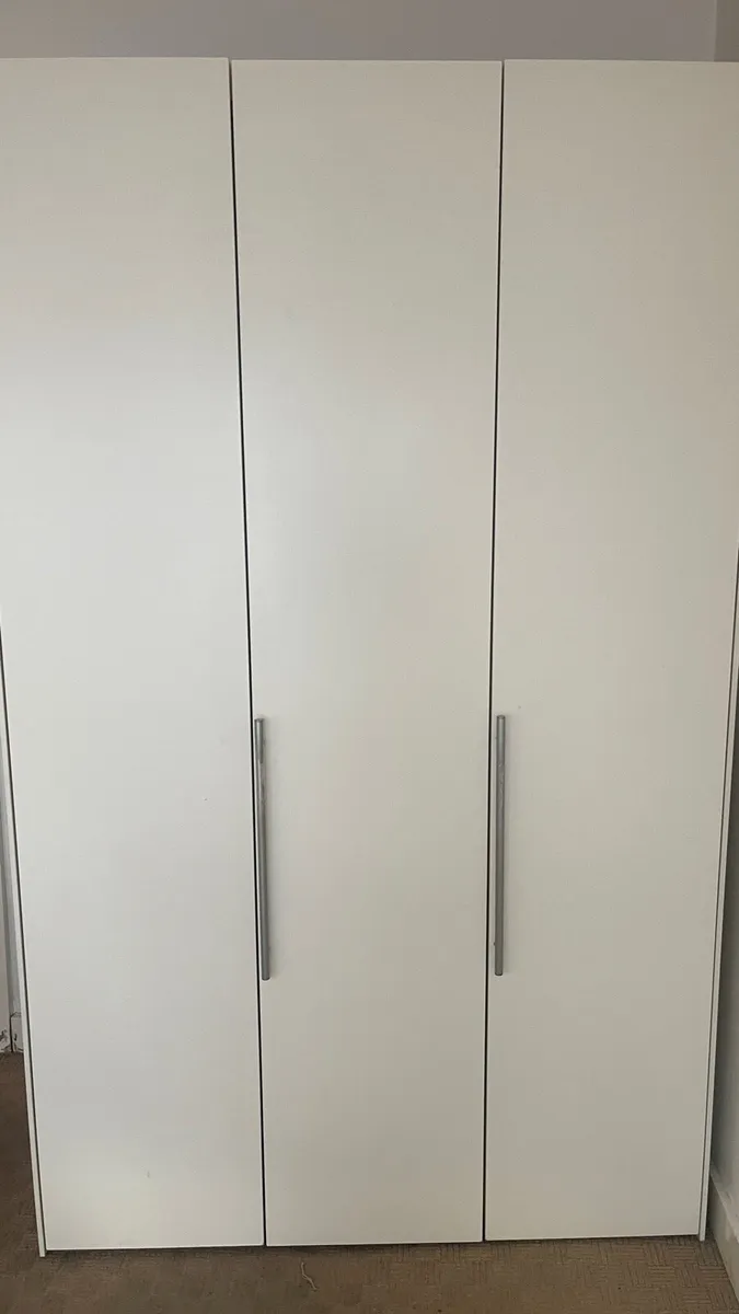 Large wardrobe - Image 4