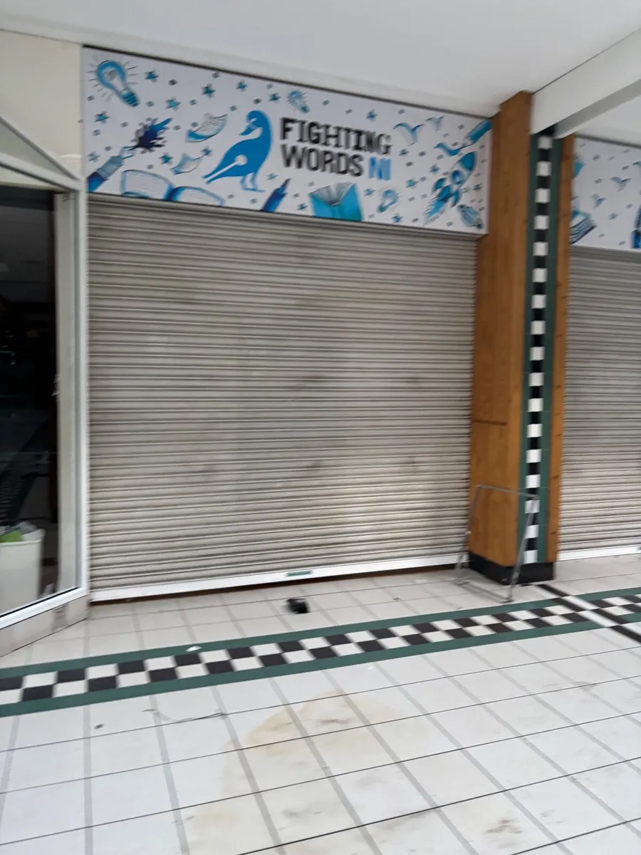 Shop fronts available - Image 3
