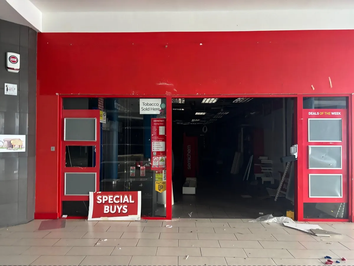 Shop fronts available - Image 2