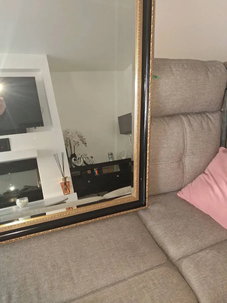 beautiful black and gold mirror - Image 3