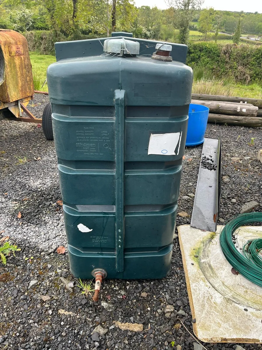 Oil tanks - Image 1