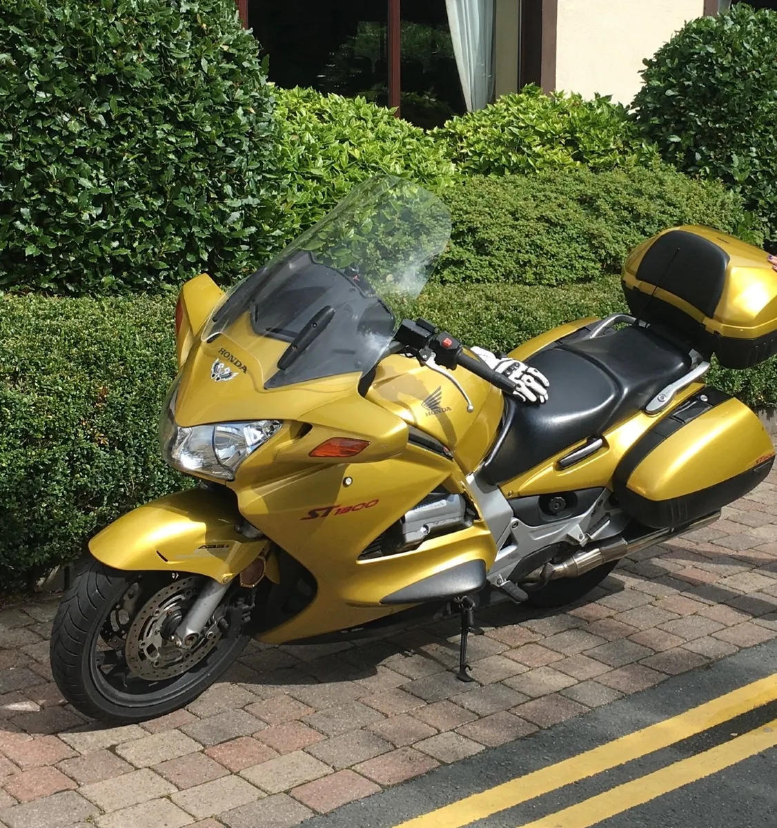 Honda st1300, pan European - Image 4