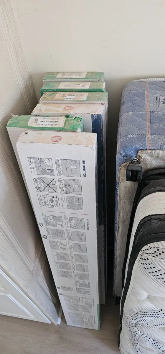 laminated floor - Image 2