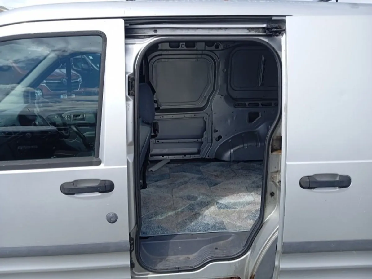 Ford Transit Connect 1.8D NT 200 (CHEAP SMALL VAN - Image 4