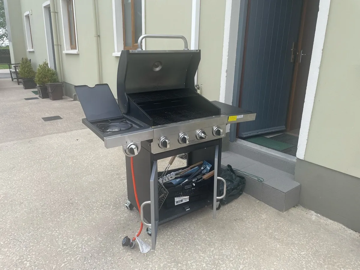Barbecue - Image 2