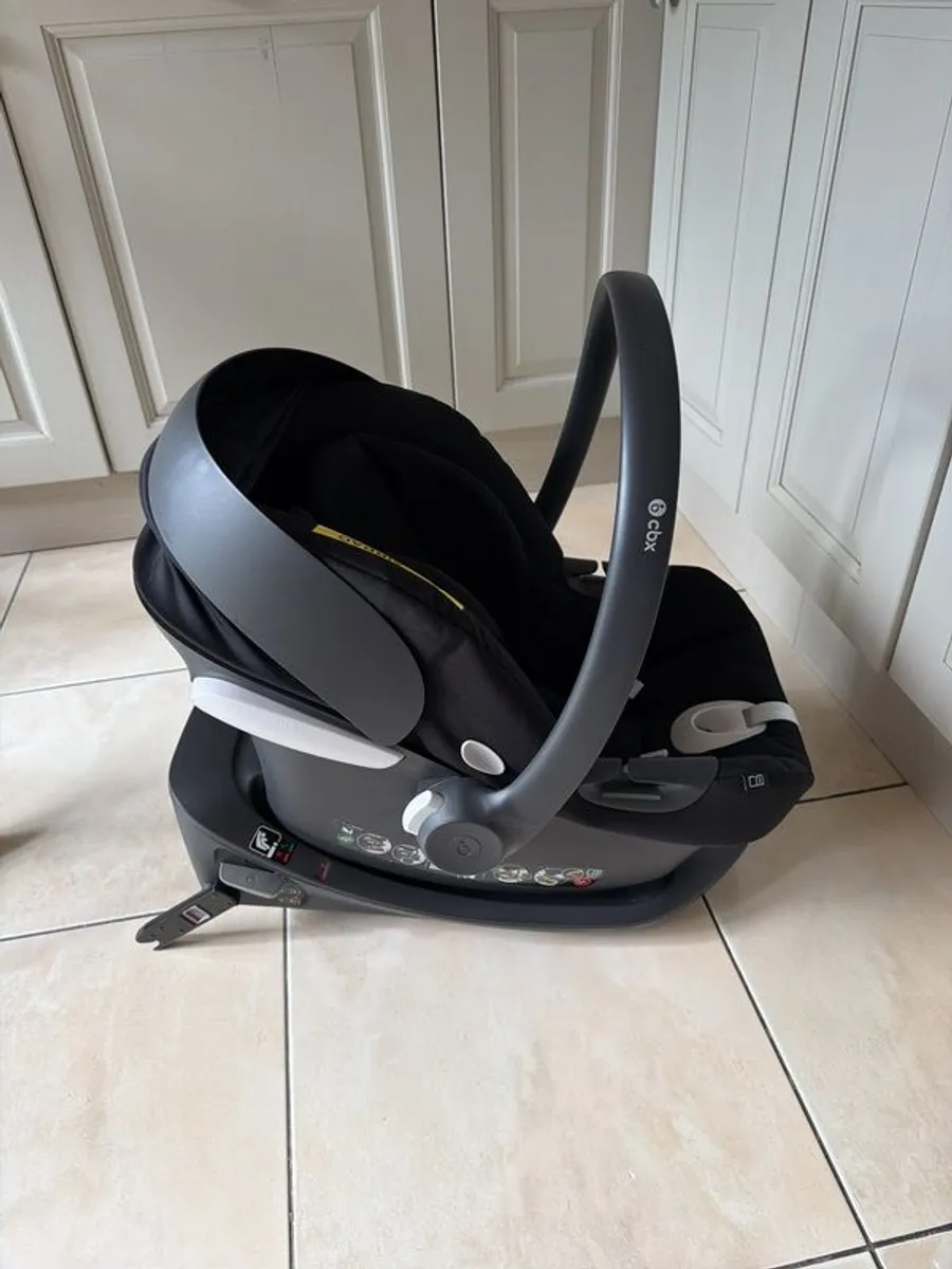 baby car seat - Image 2