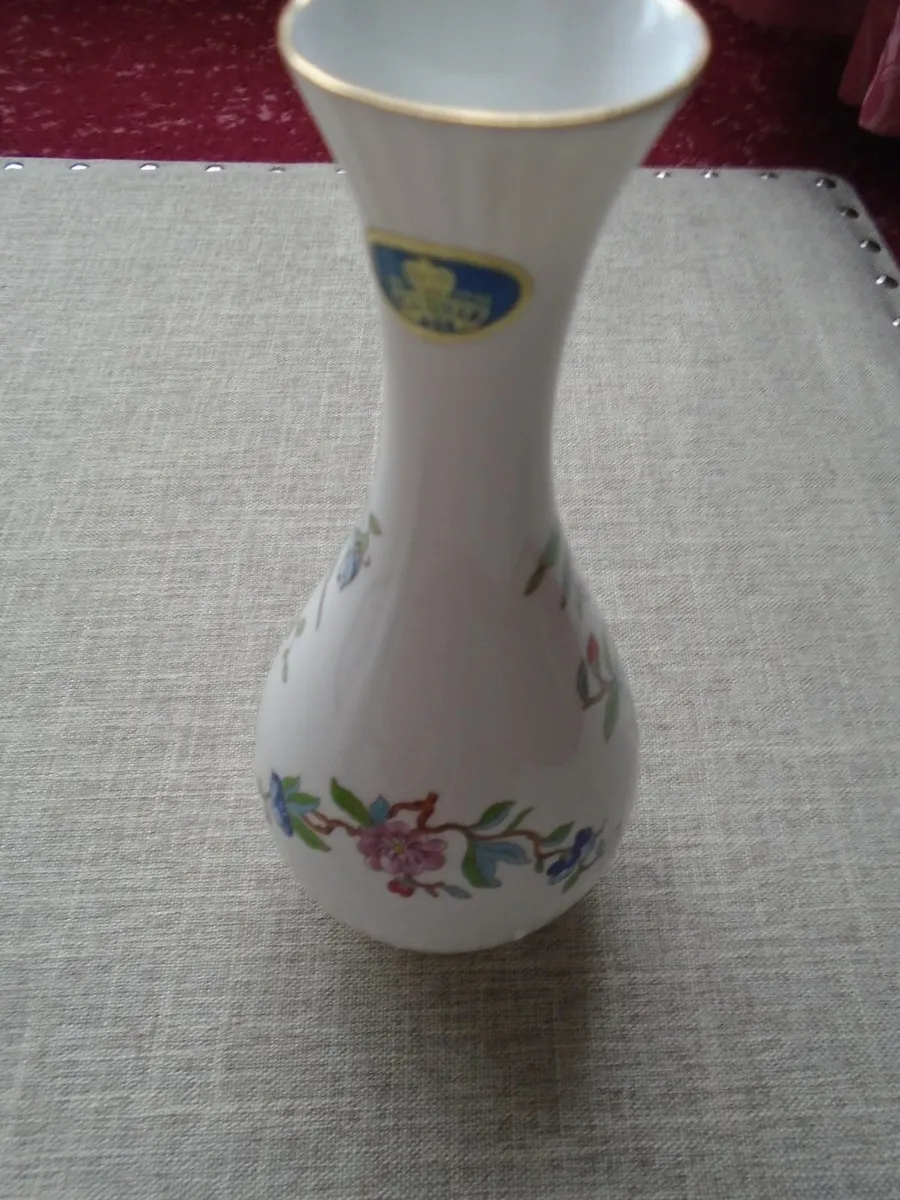 Aynsley Pembroke vase. China vase, Home decor - Image 2
