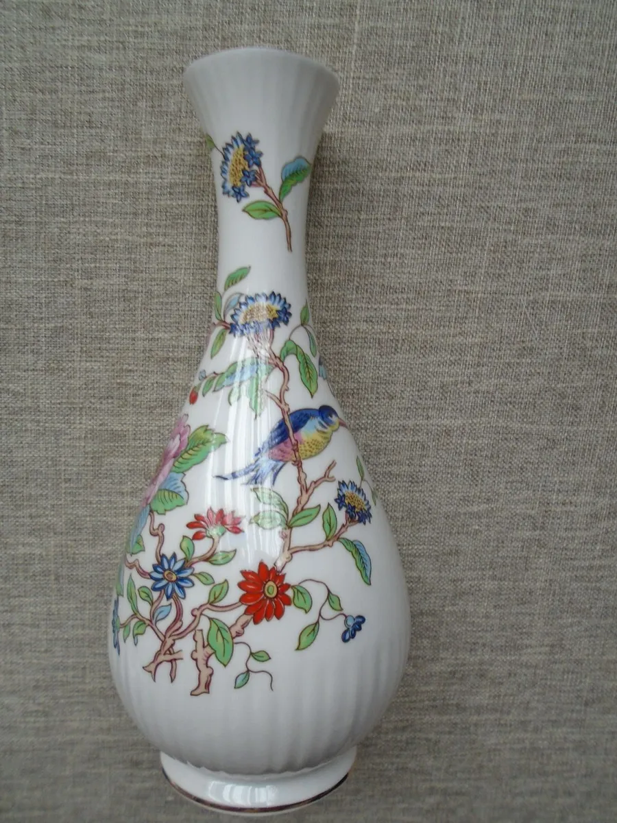 Aynsley Pembroke vase. China vase, Home decor - Image 1