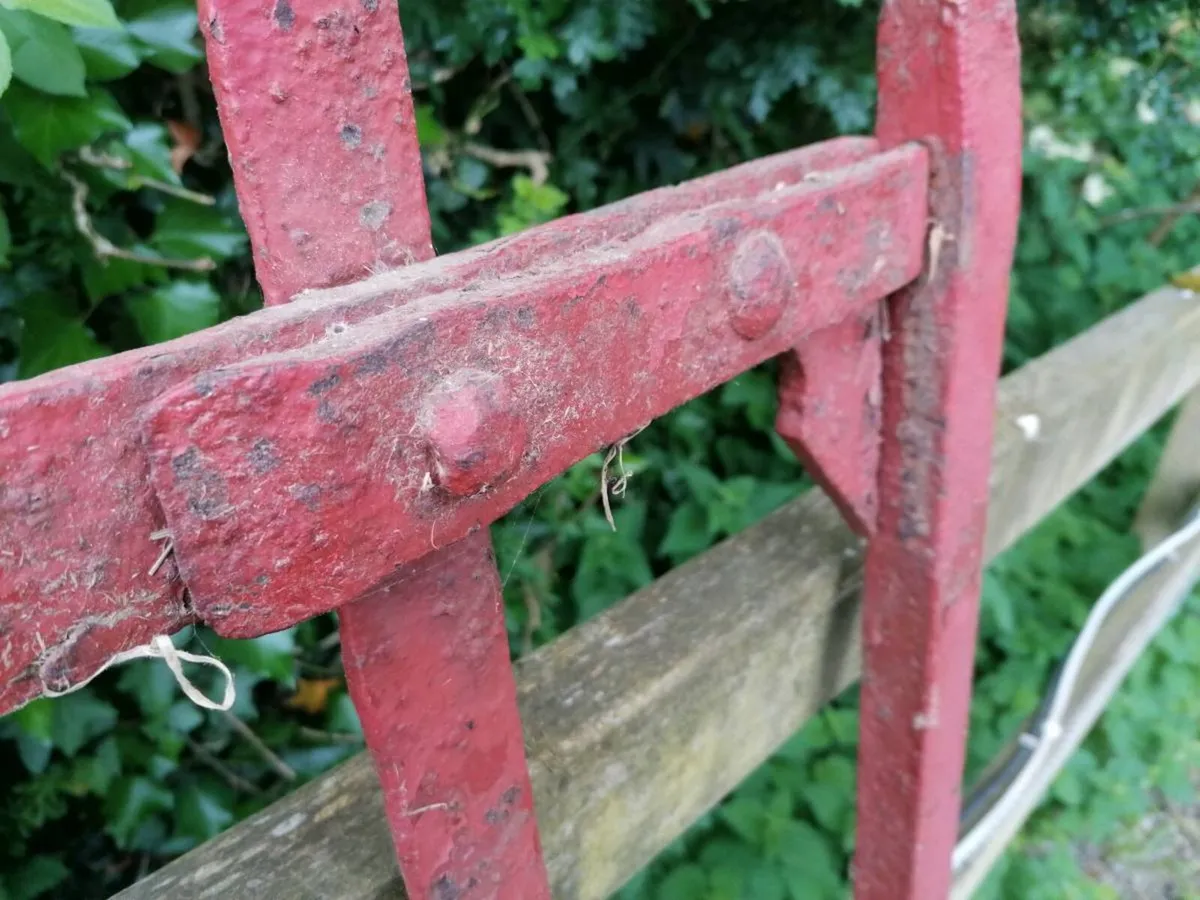 Vintage Gates - Image 1