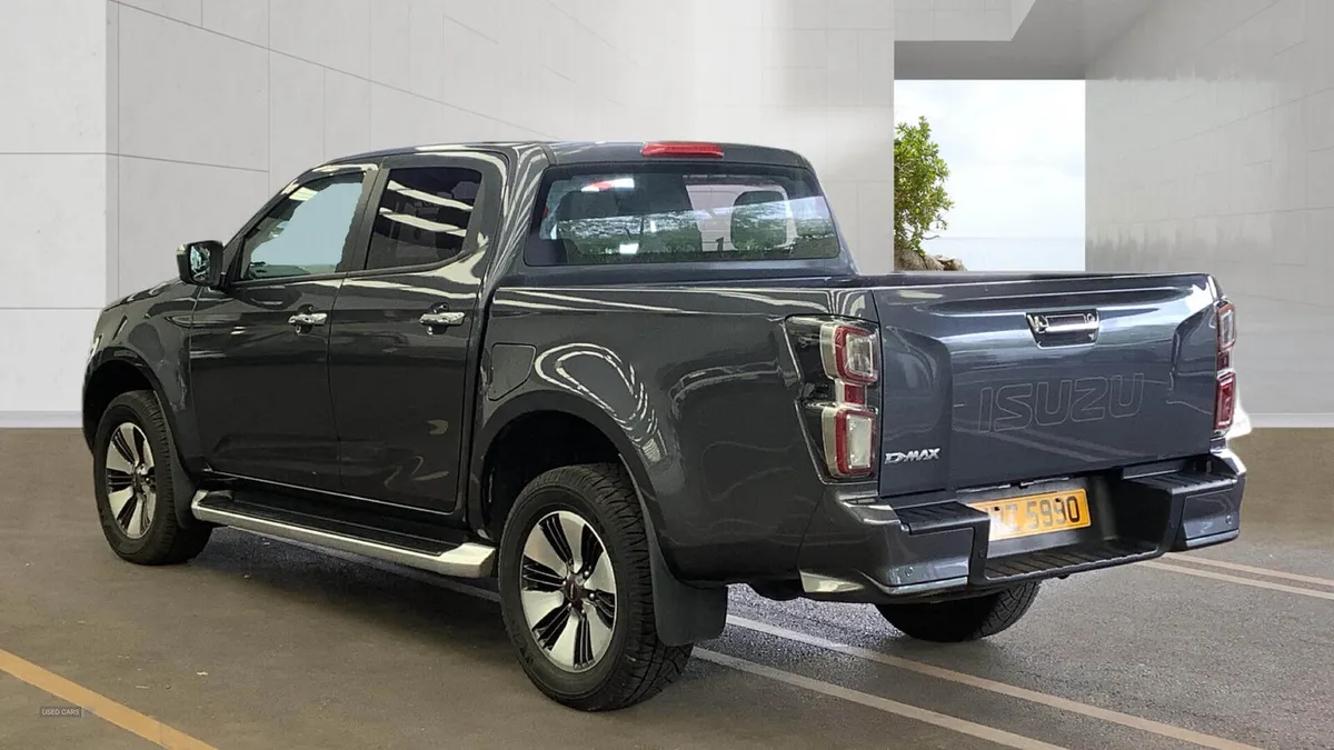 Isuzu D-Max DIESEL - Image 3