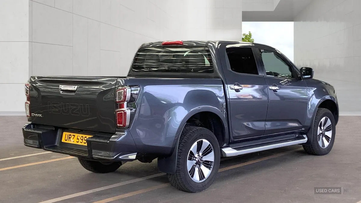 Isuzu D-Max DIESEL - Image 4