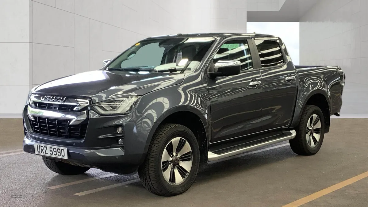 Isuzu D-Max DIESEL - Image 2
