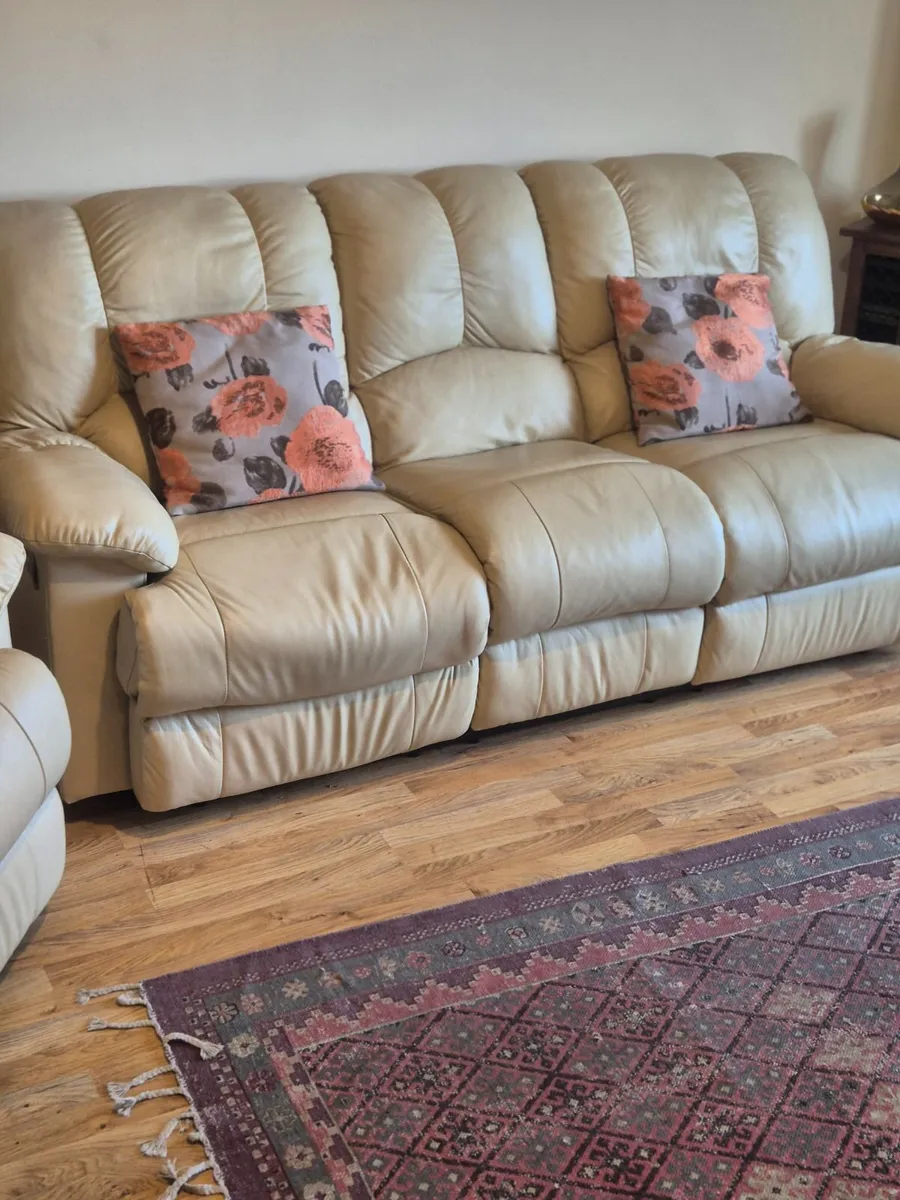 Sofa and bed - Image 1