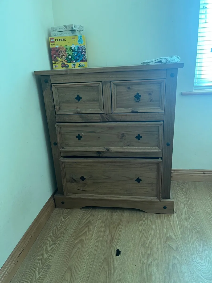 furniture to clear due to sale - Image 4