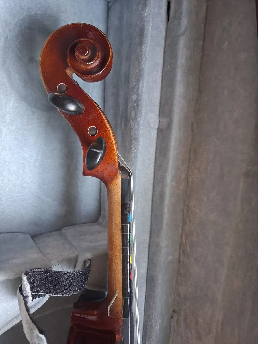 Violin/fiddle - Image 3