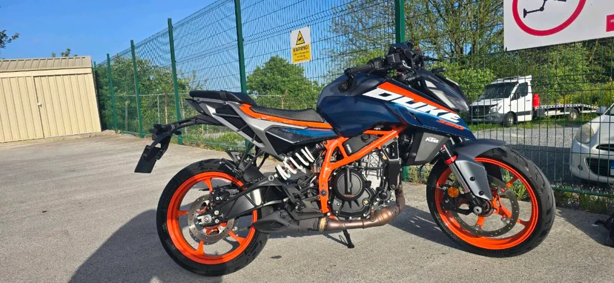 💥 KTM DUKE 390 2025 - LIKE NEW!
💯🏍️ - Image 1