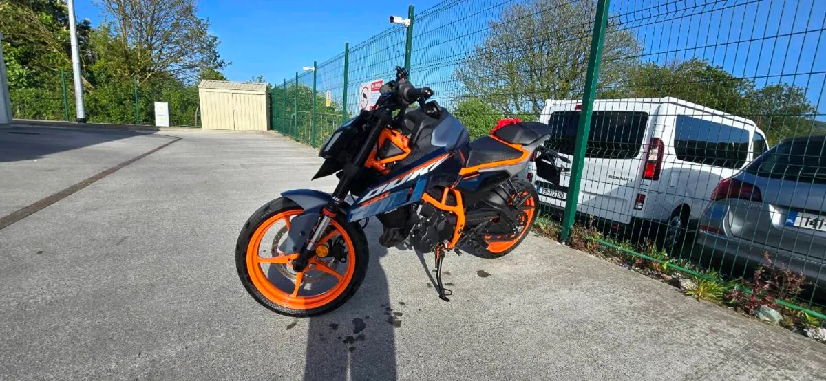 💥 KTM DUKE 390 2025 - LIKE NEW!
💯🏍️ - Image 4