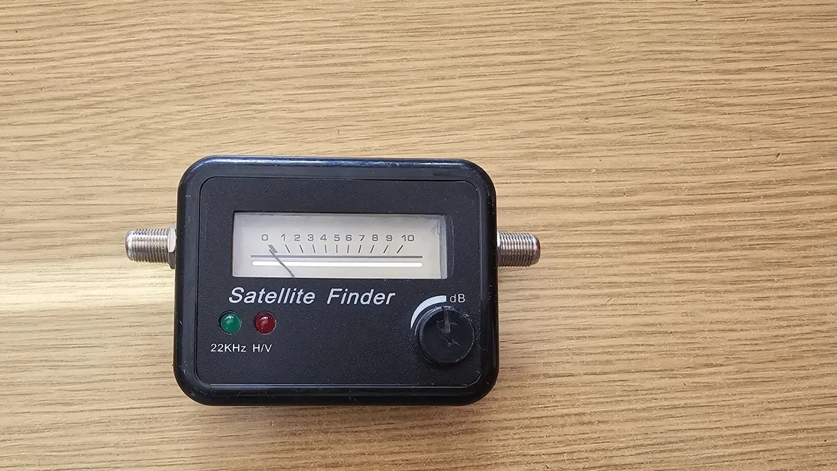 Satellite signal finder meter - Image 1