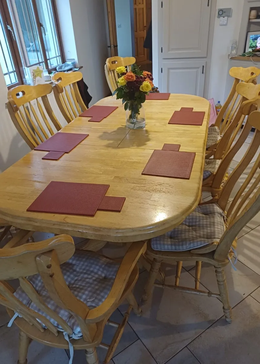Dining table - Image 4