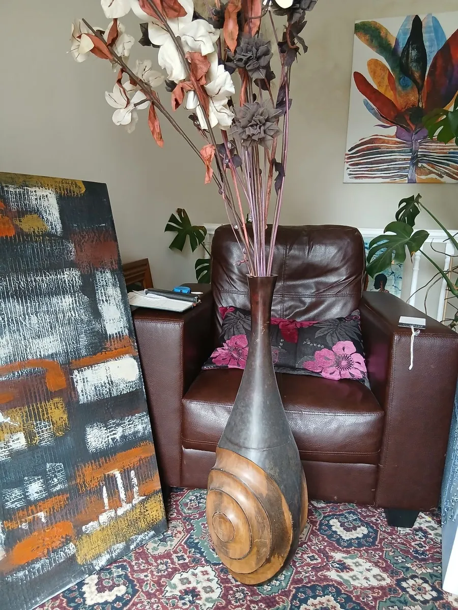 Large heavy hardwood african wooden vase 30 inch - Image 2