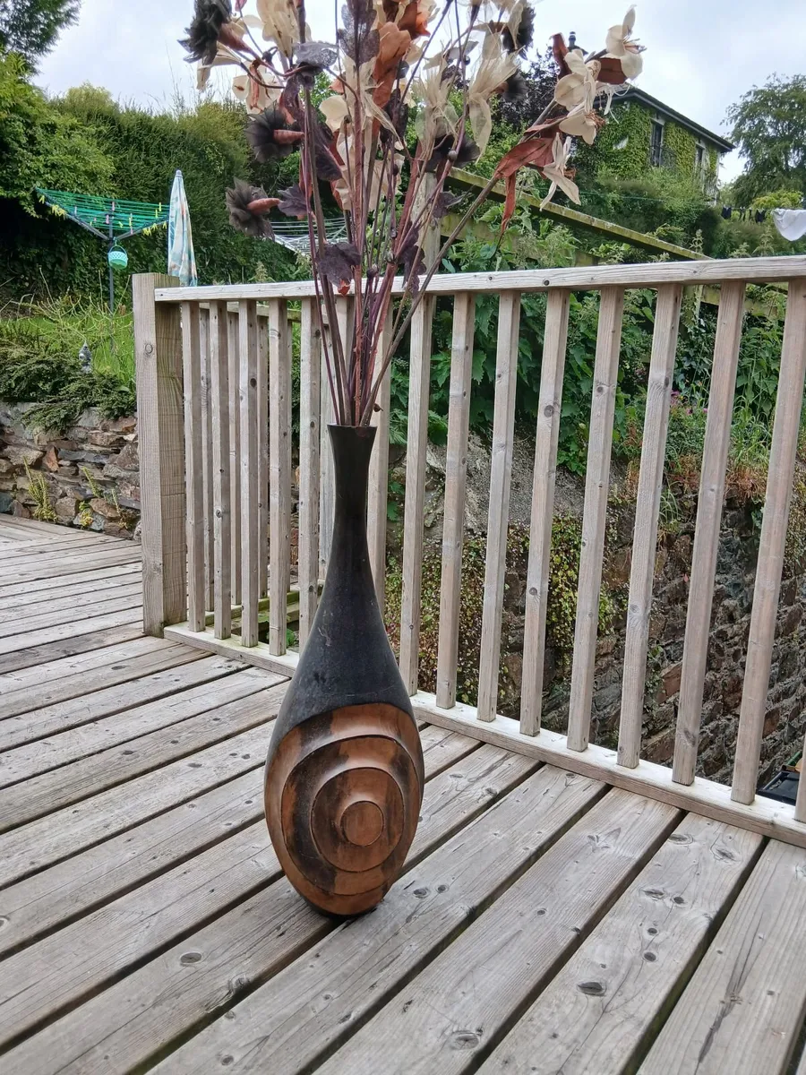 Large heavy hardwood african wooden vase 30 inch - Image 4