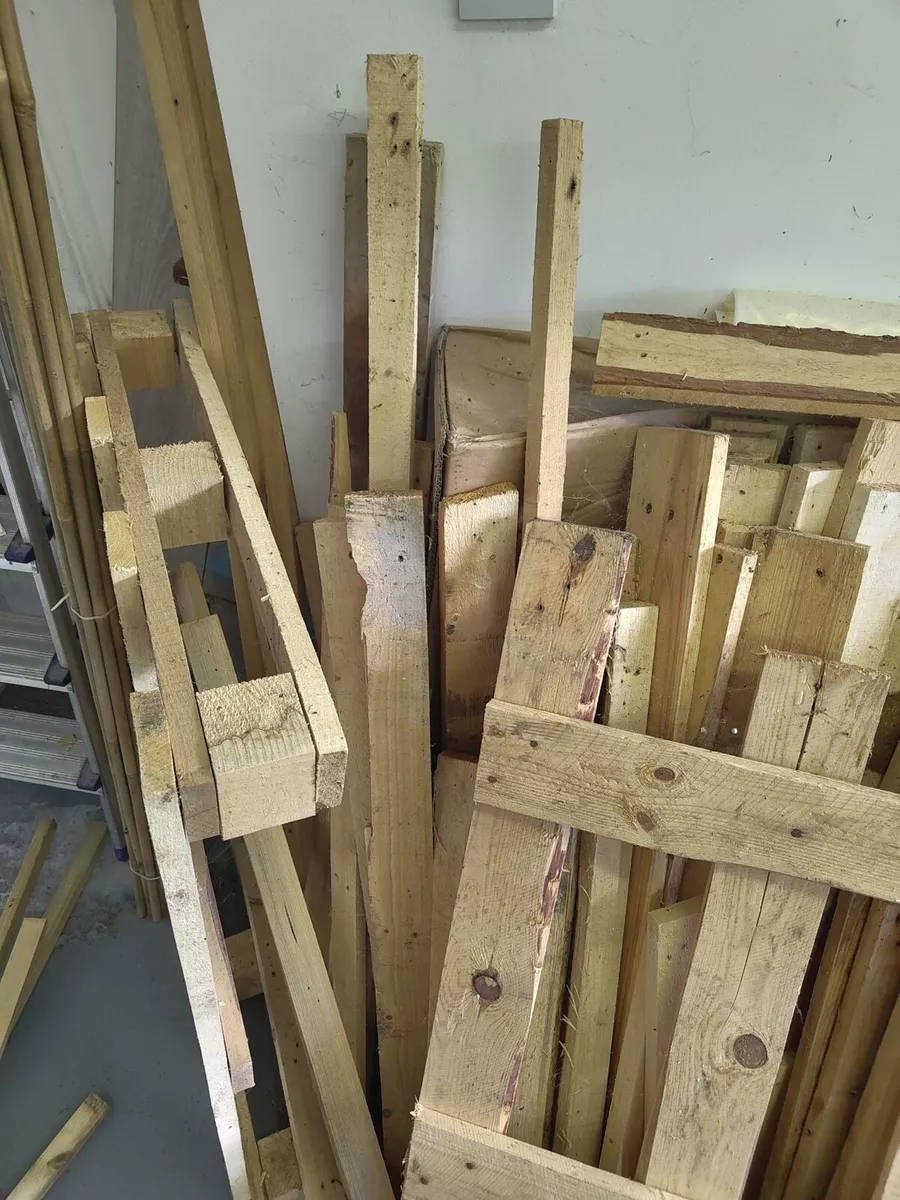 Free Pallet Wood - Image 2