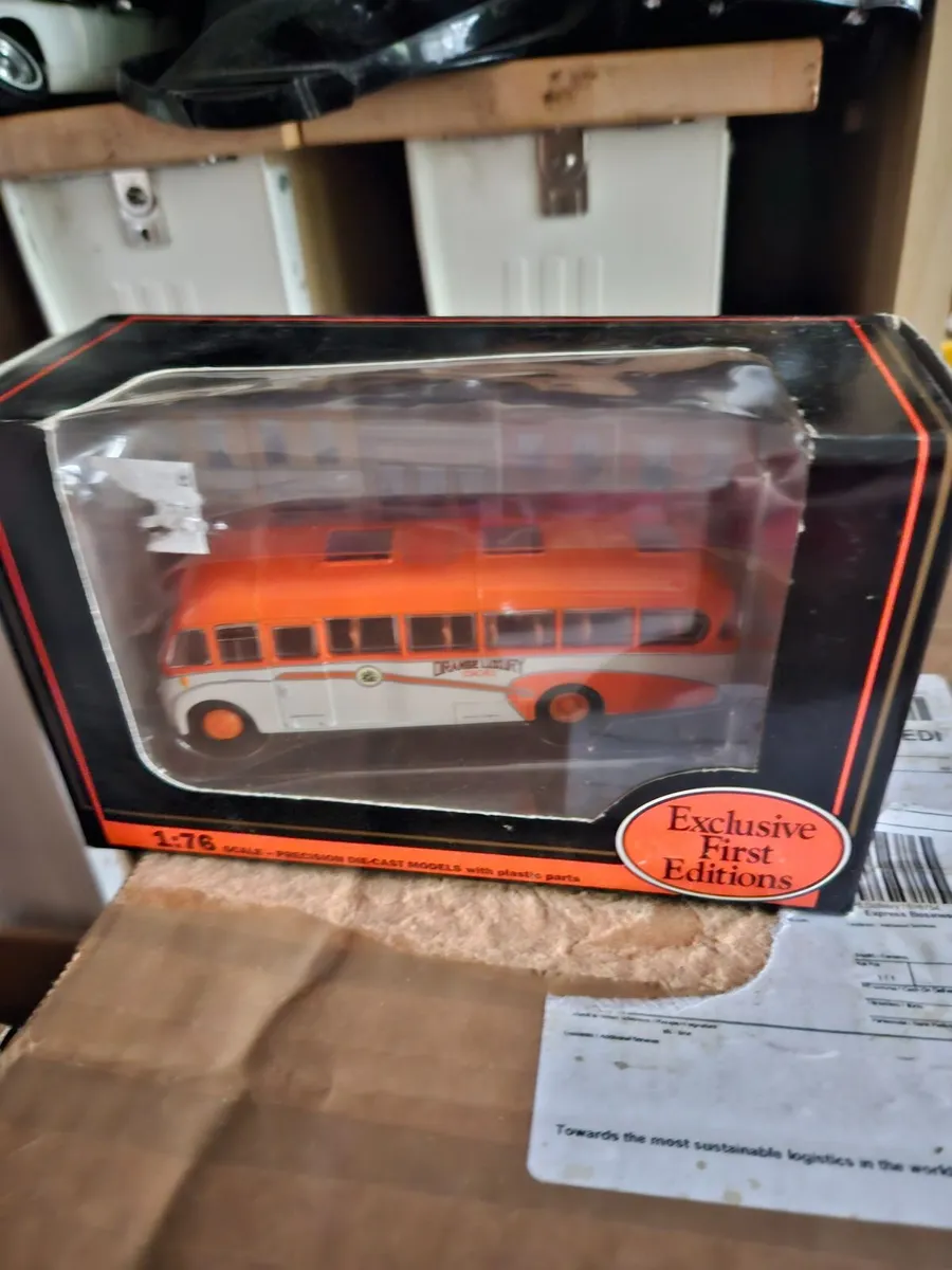 Corgi Bus - Image 1