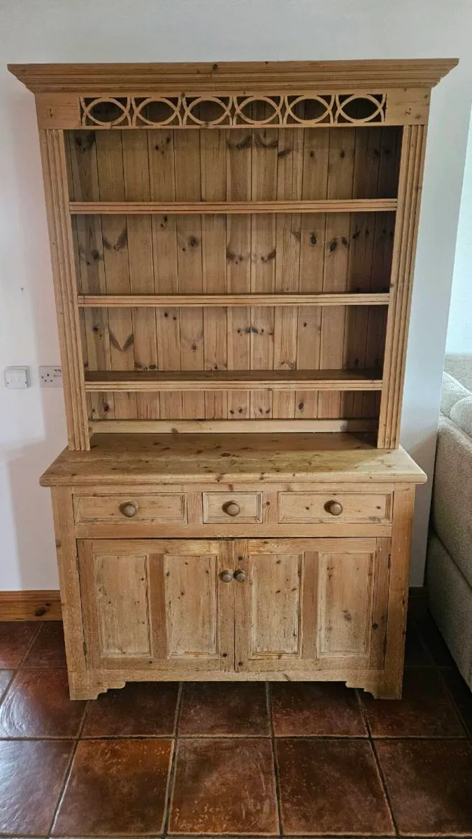 Solid wood dresser
