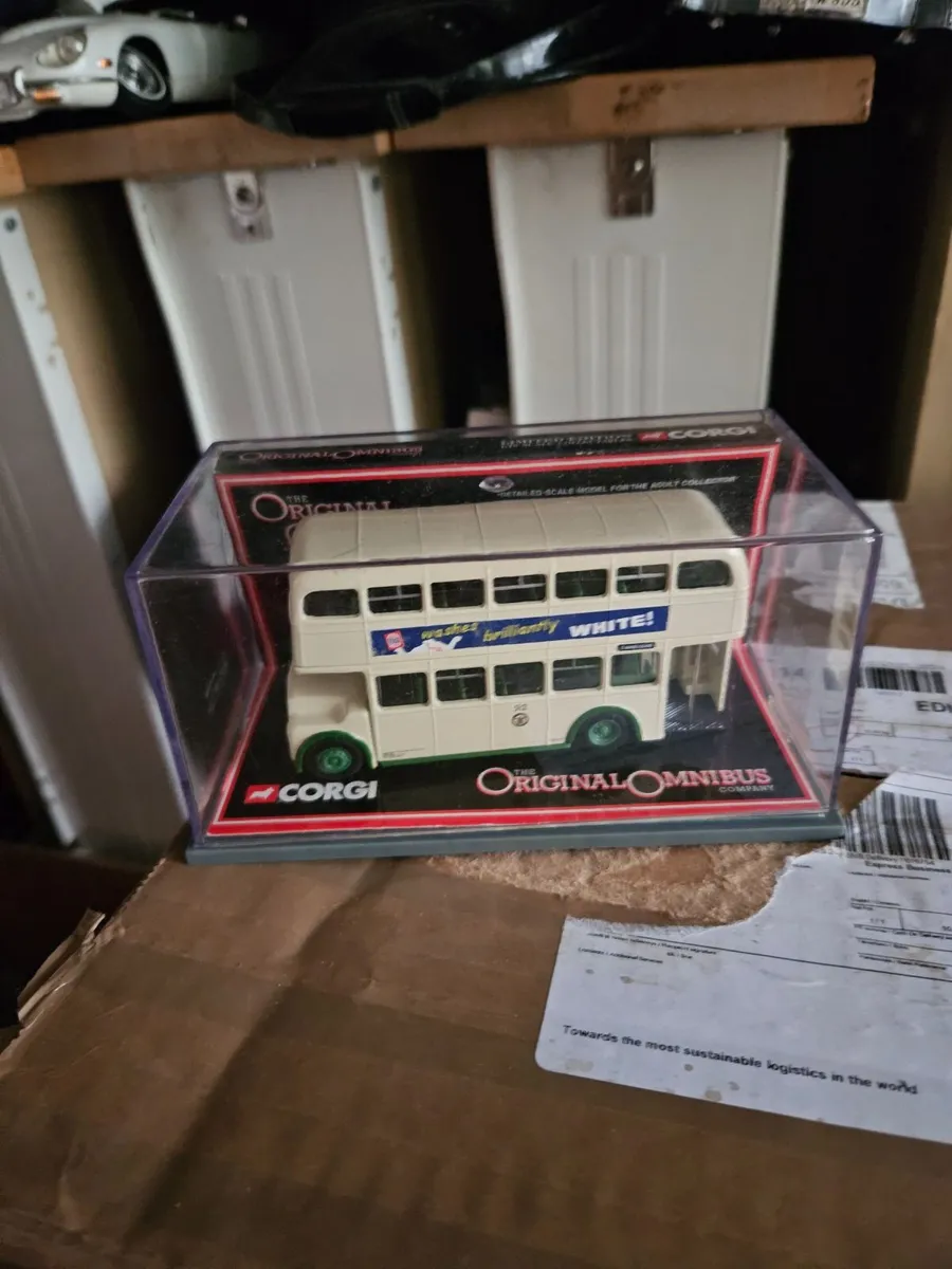 Corgi Bus