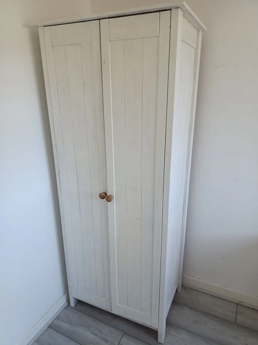 Wardrobes - Image 3