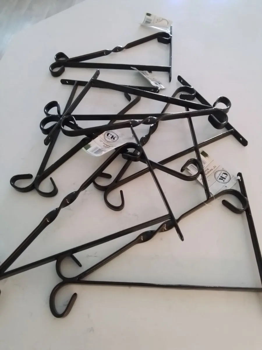 6 Basket brackets
